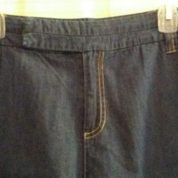 Shorts - Picture 6 of 6